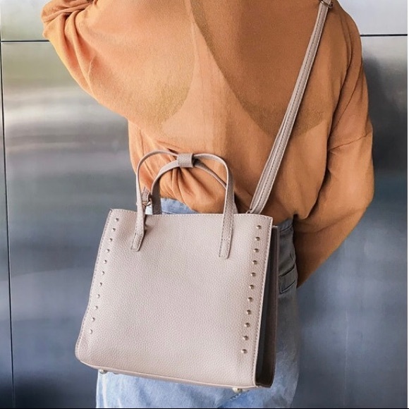 🆕 BERLIN Rivet Crossbody - Picture 4 of 7